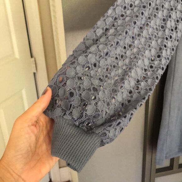 New Miholl Soft waffle long sleeve top with lace sleeves. Size S - Picture 4 of 9